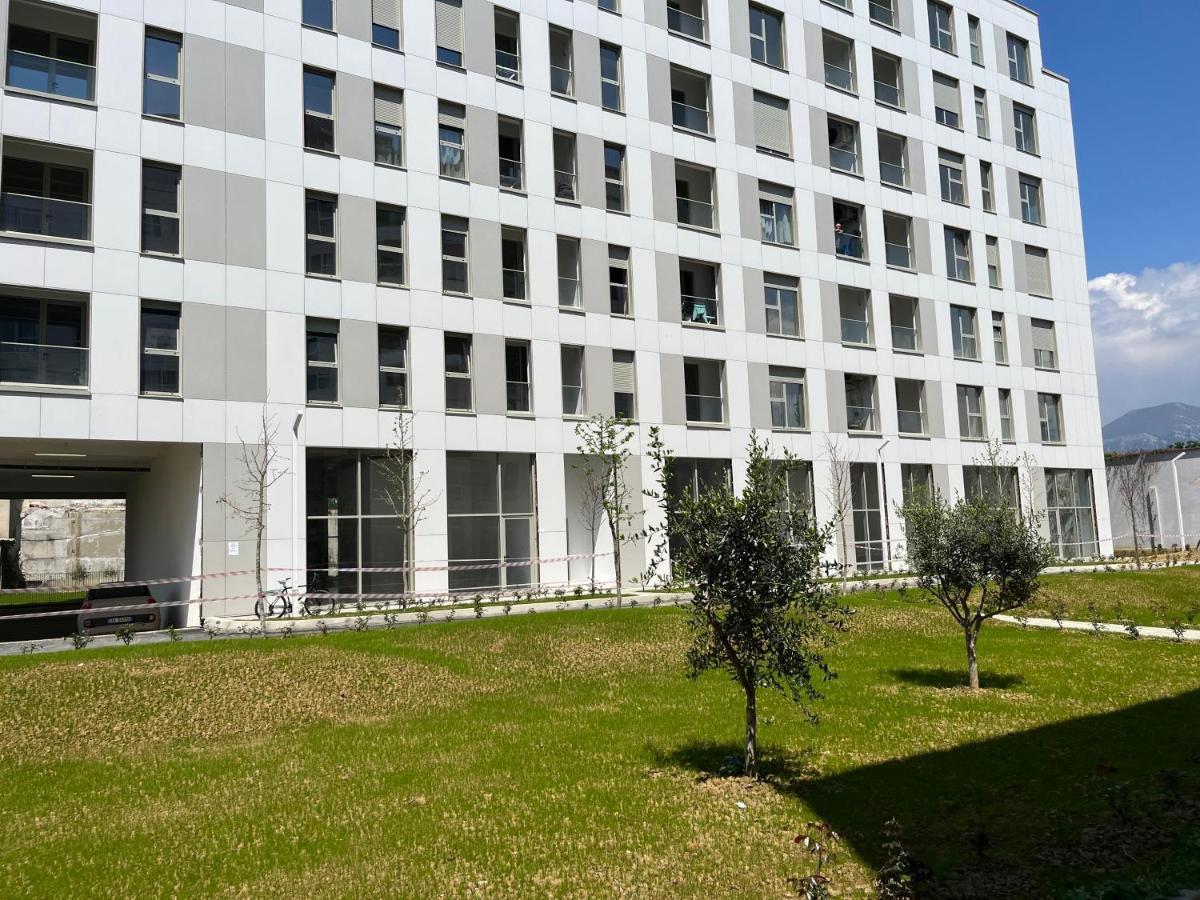 Comfy Nest Apartment- Free Parking Tiranë Ngoại thất bức ảnh