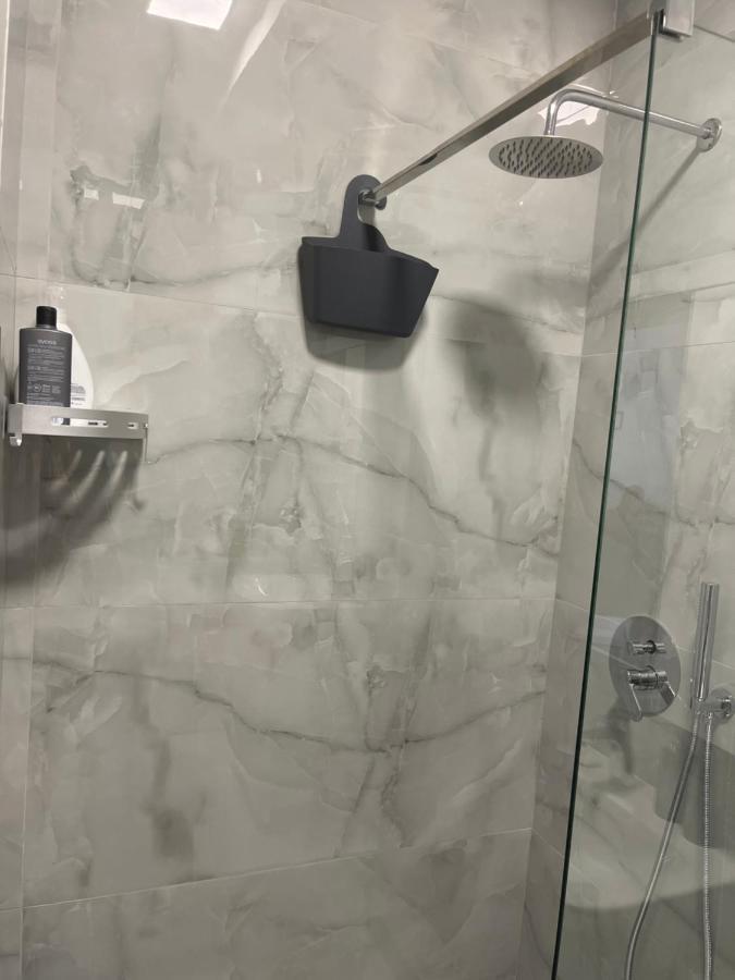 Comfy Nest Apartment- Free Parking Tiranë Ngoại thất bức ảnh